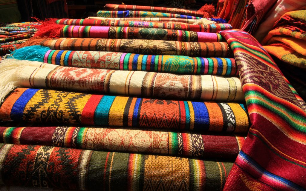 INDIGENOUS MARKET, OTAVALO (1 day)