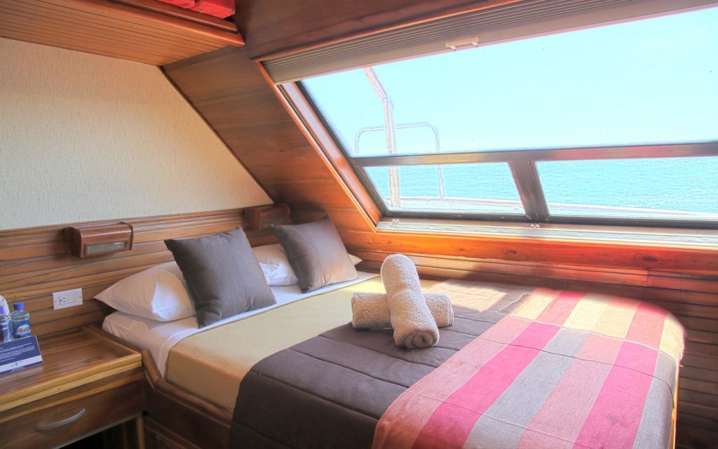 ERIC & LETTY YACHTS