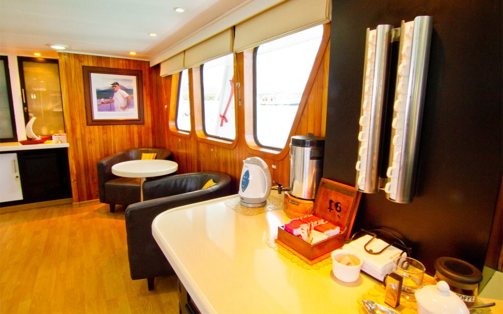 TIP TOP III YACHT