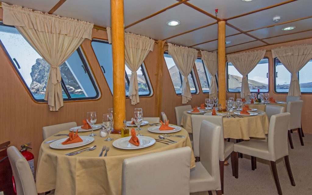 YOLITA II YACHT