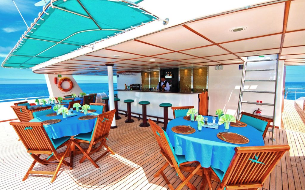 ANAHI CATAMARAN