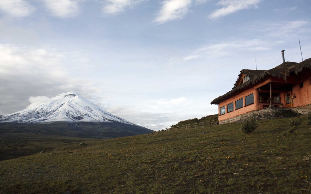 COTOPAXI & LAKE QUILOTOA – 2 DAYS