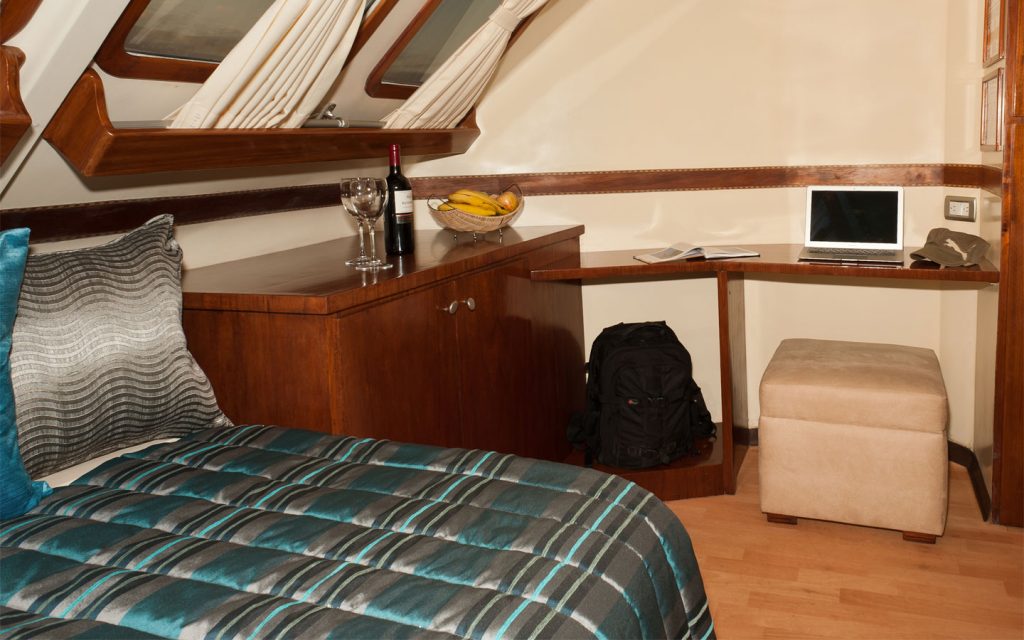 SEAMAN CATAMARAN