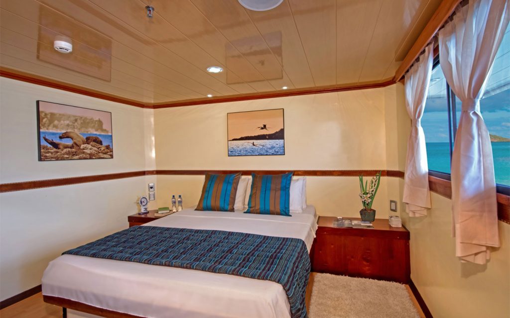 SEAMAN CATAMARAN
