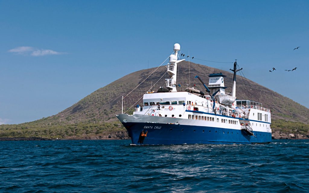 SANTA CRUZ CRUISE SHIP