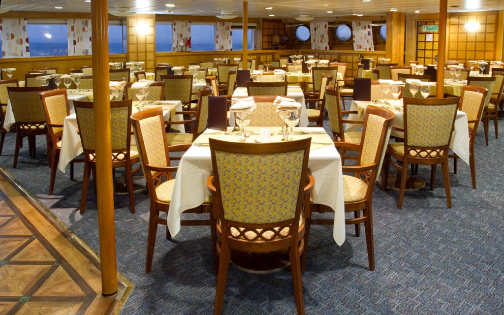SANTA CRUZ CRUISE SHIP