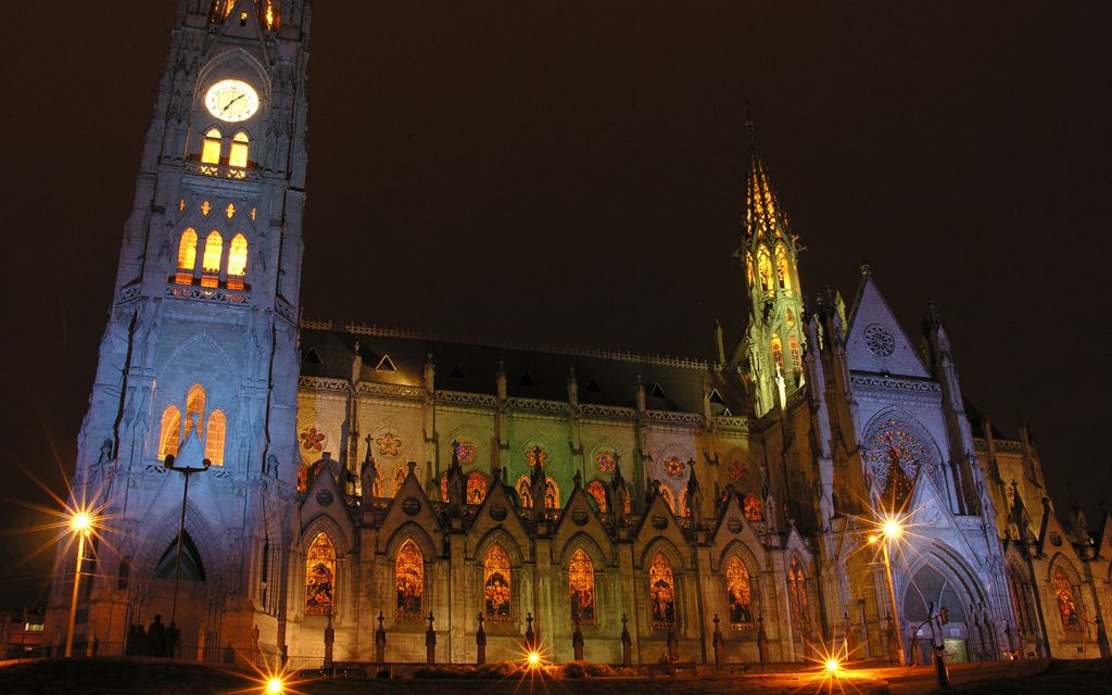 QUITO AT NIGHT 3 HOURS