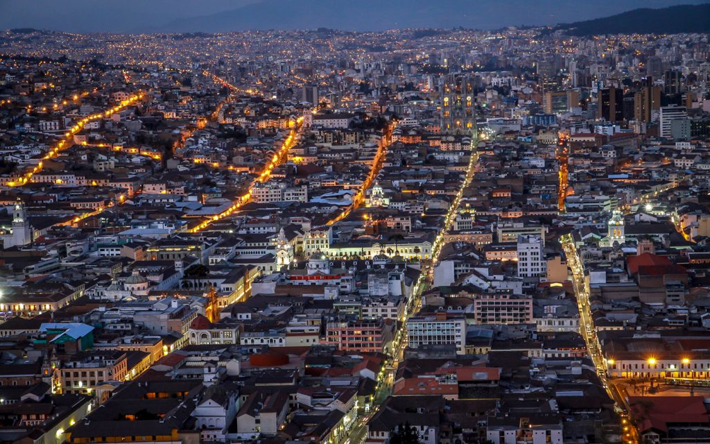 QUITO AT NIGHT 3 HOURS