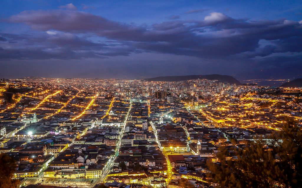 QUITO AT NIGHT 3 HOURS
