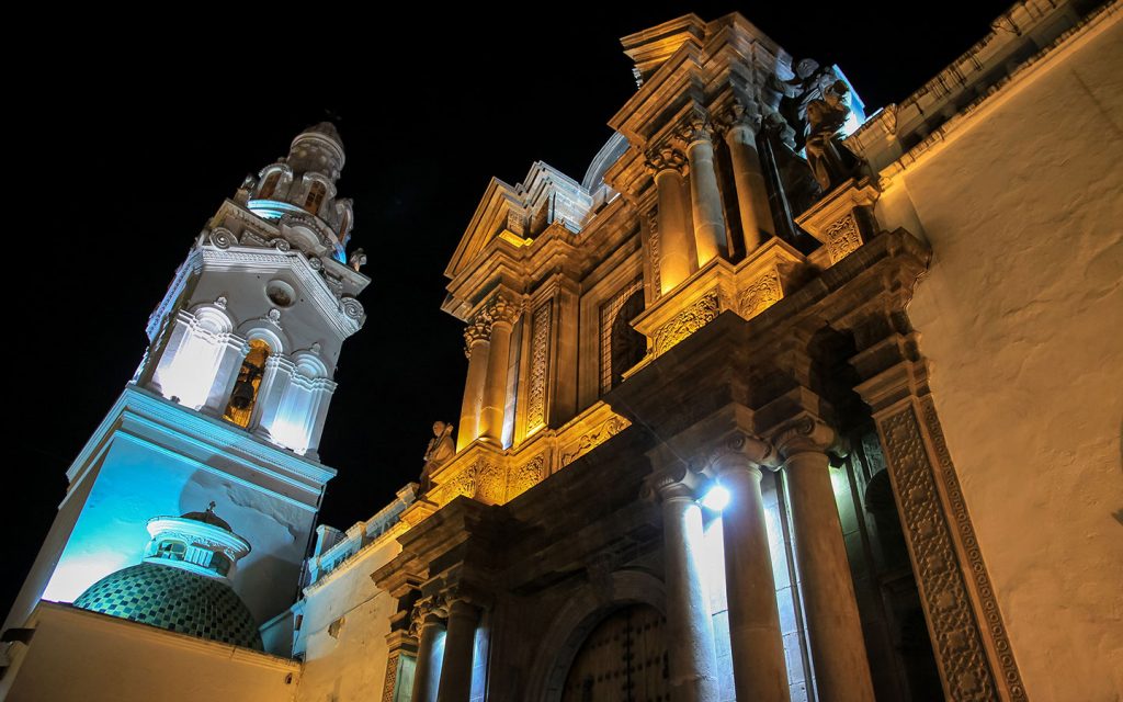 QUITO AT NIGHT 3 HOURS