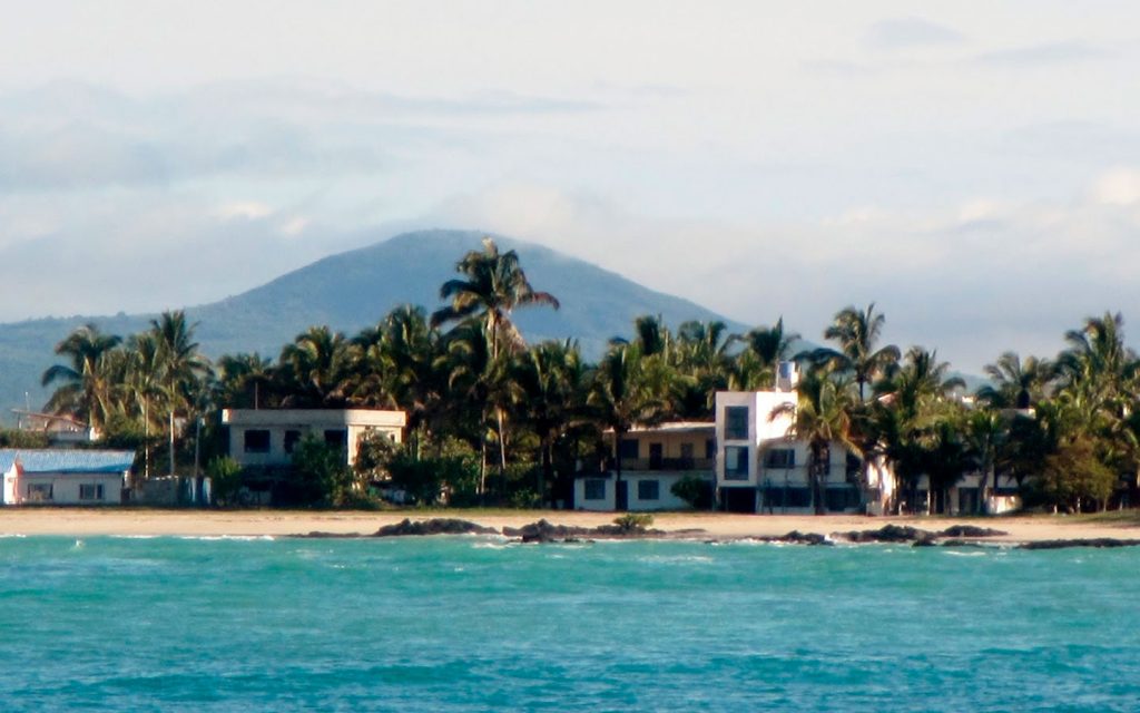 Santa Cruz, Isabela 8 days / 7 nights